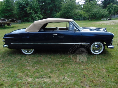 Veterán Ford Custom De Luxe Convertible 1949