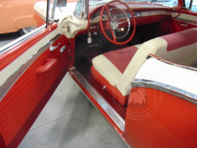 Veterán Ford Farlaine 500 Skyliner Retractable 1957