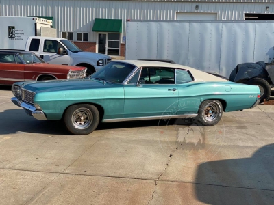 Veterán Ford galaxie 500 1968