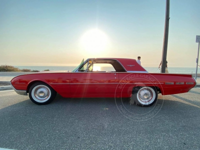 Veterán Ford Thunderbird 1962