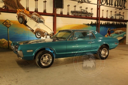 Veterán Mercury Cougar 1968 po renovaci