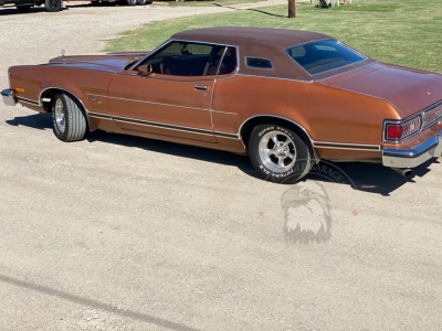 Veterán Mercury Cougar 1974